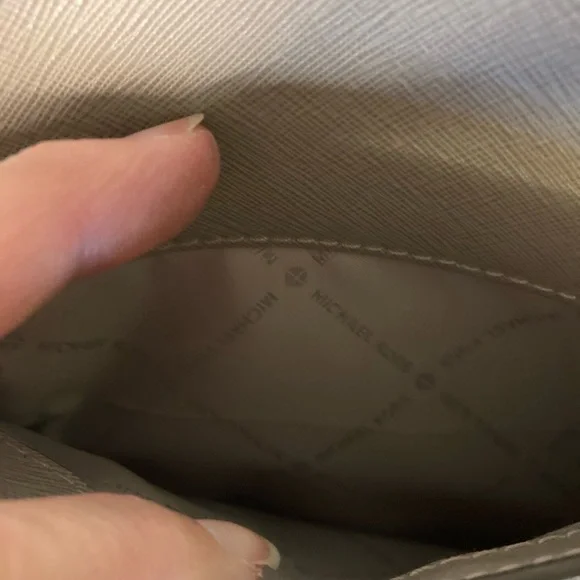 Michael Kors Grey Large Tote Bag MK - Picture 6 of 10